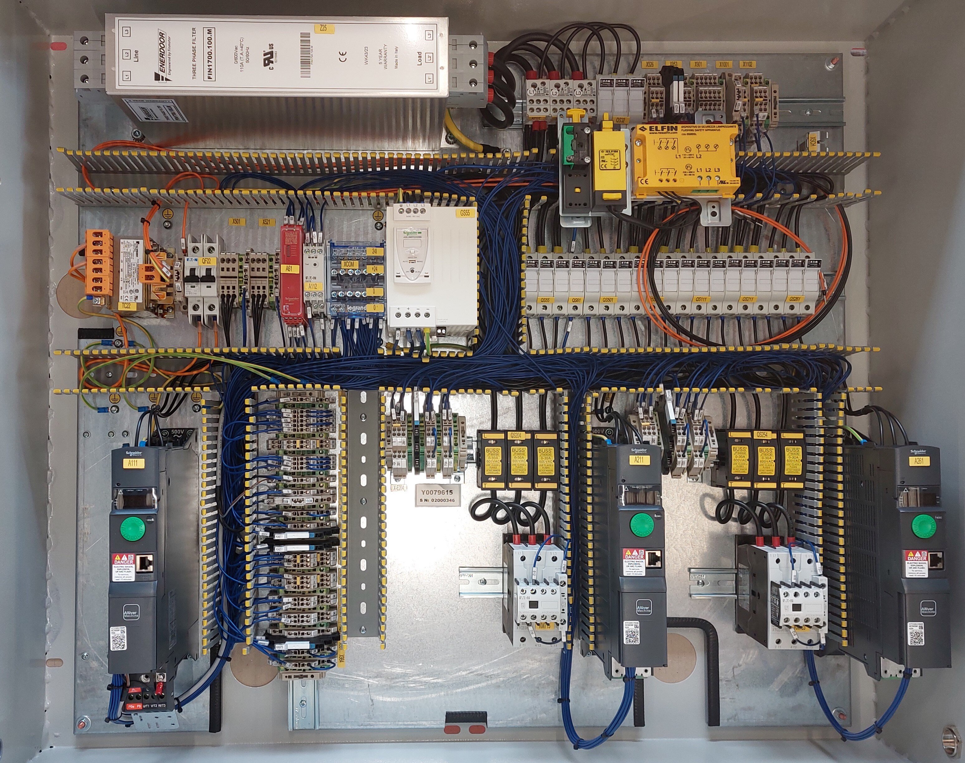 Montaggio Quadri Elettrici | C-LED